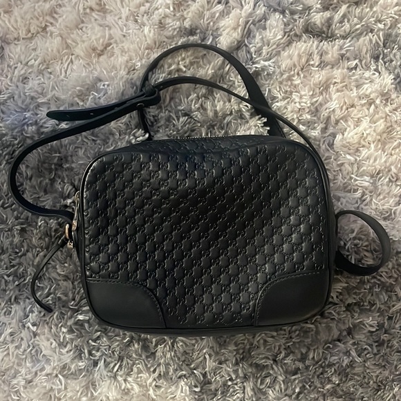Gucci Handbags - Gucci Microguccissima GG Bree Black Bag